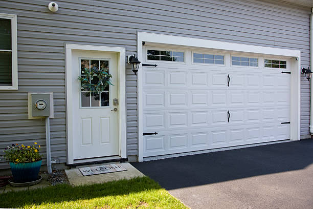 24/7 Emergency Garage Door Panel Replacement experts in Midland, PA